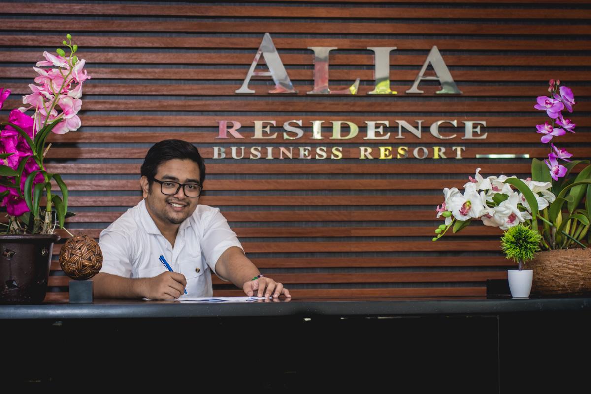 Alia Residence Business Resort Padang Mat Sirat Exterior photo